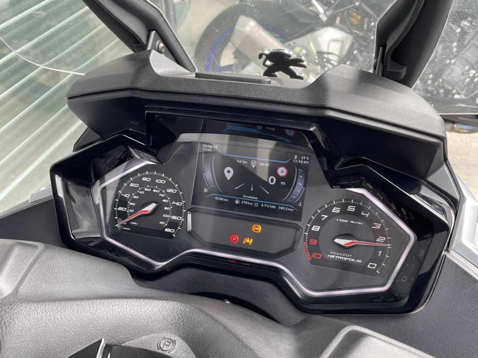PEUGEOT METROPOLIS 400 7