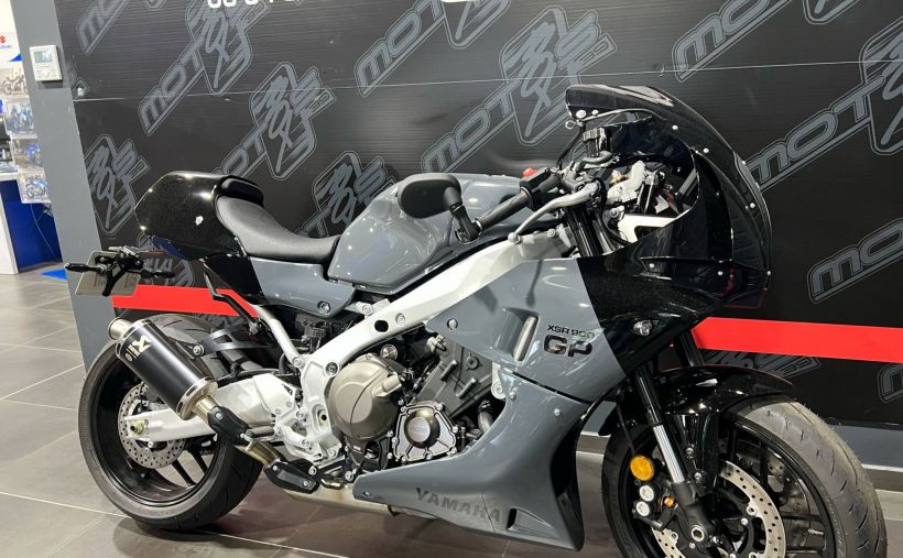 YAMAHA XSR 900 GP 5