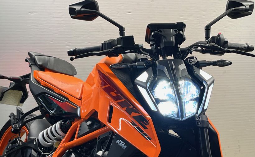 KTM 390 DUKE 18