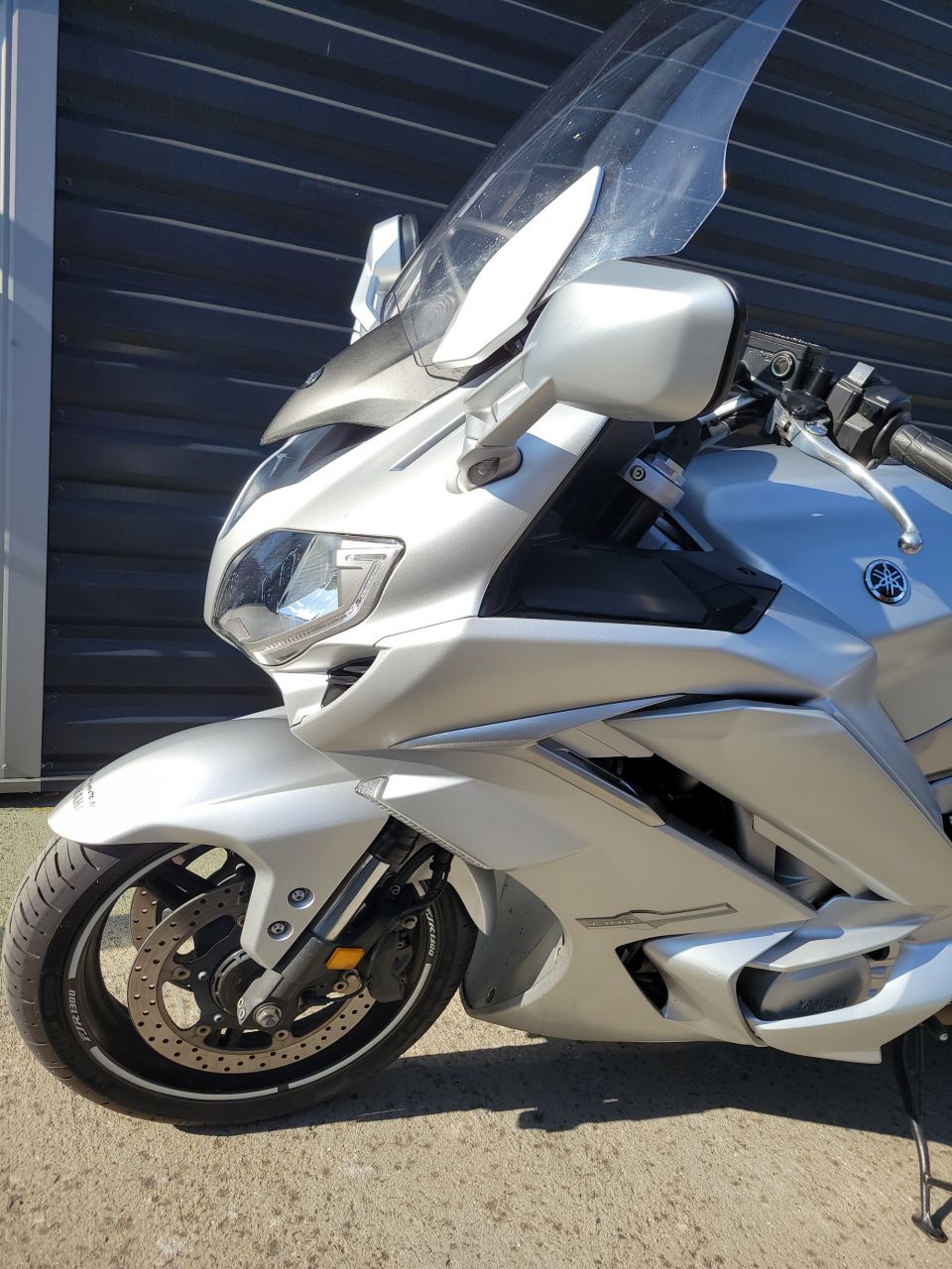 YAMAHA FJR 1300 AE 5