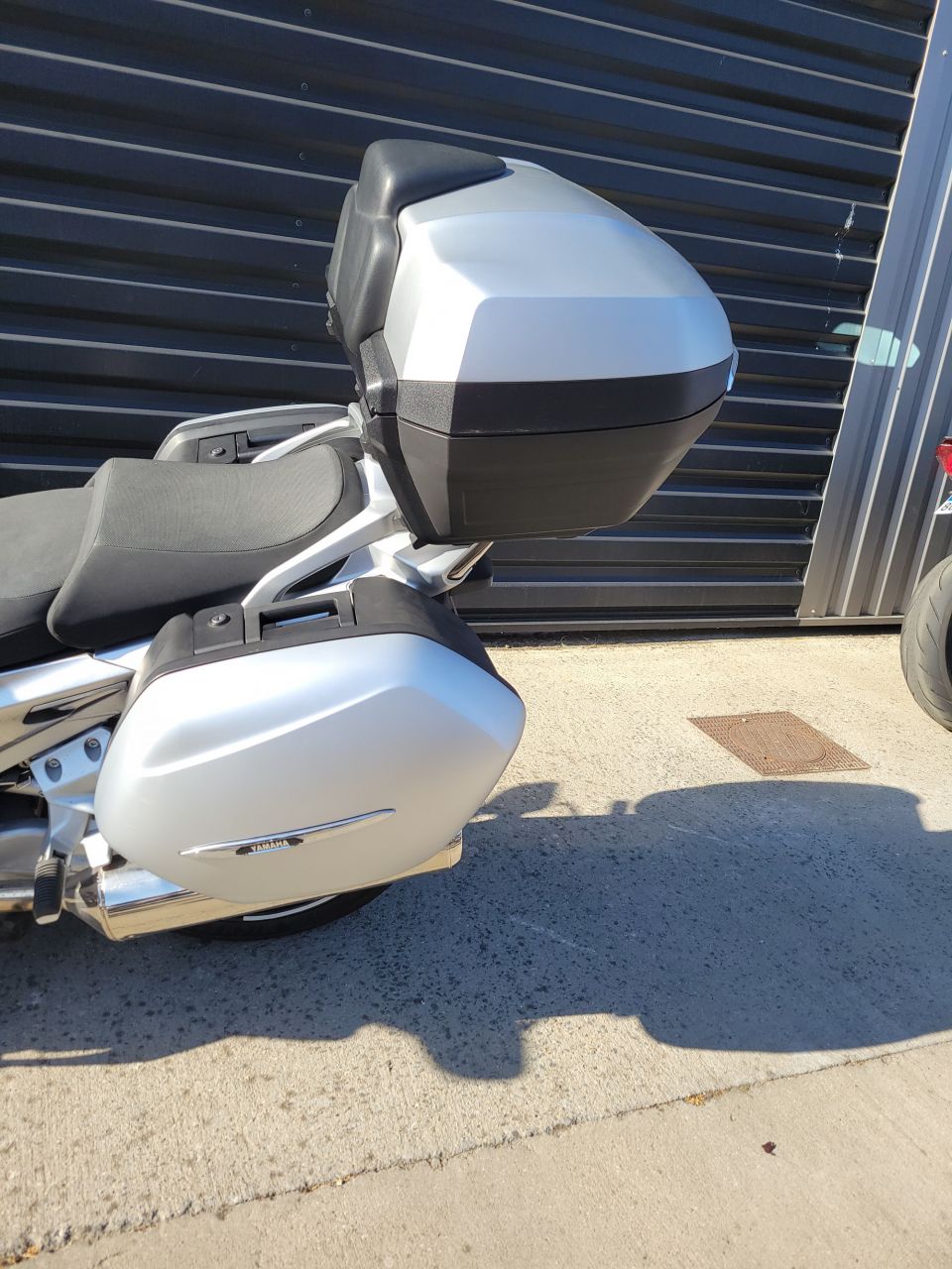 YAMAHA FJR 1300 AE 15