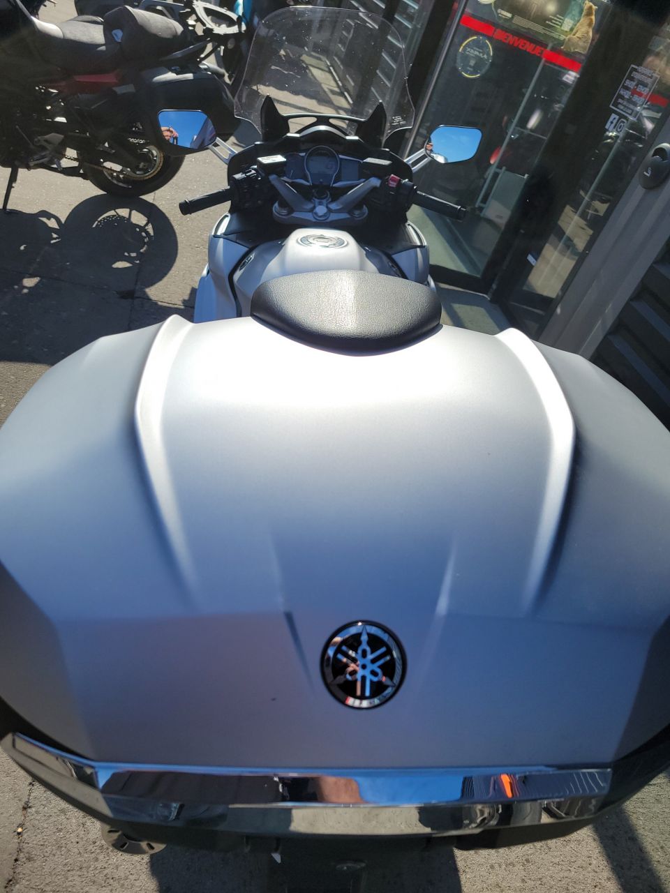 YAMAHA FJR 1300 AE 25