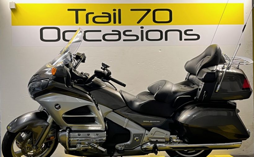 HONDA GL1800 GOLDWING 19