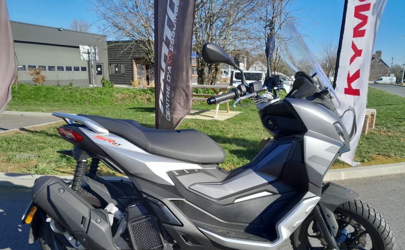 APRILIA SR 125 GT 1