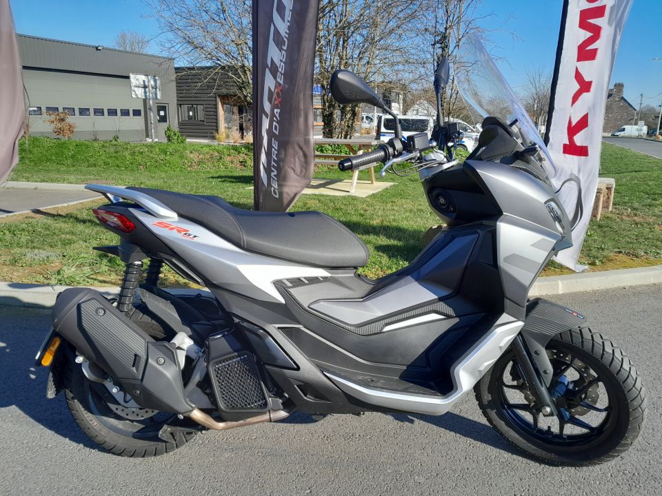 APRILIA SR 125 GT 6