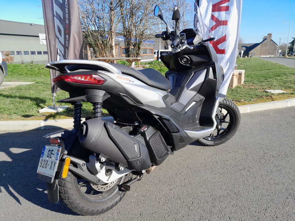APRILIA SR 125 GT 12