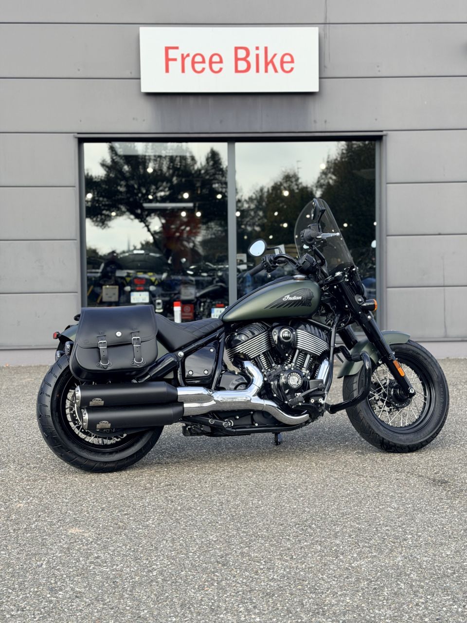 INDIAN CHIEF BOBBER DARK HORSE 1