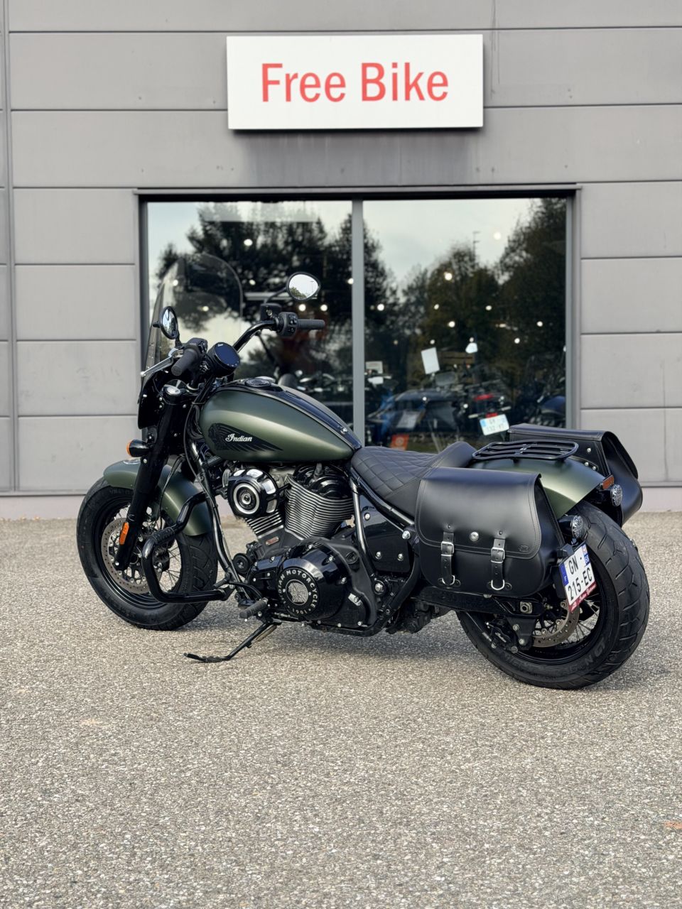 INDIAN CHIEF BOBBER DARK HORSE 3