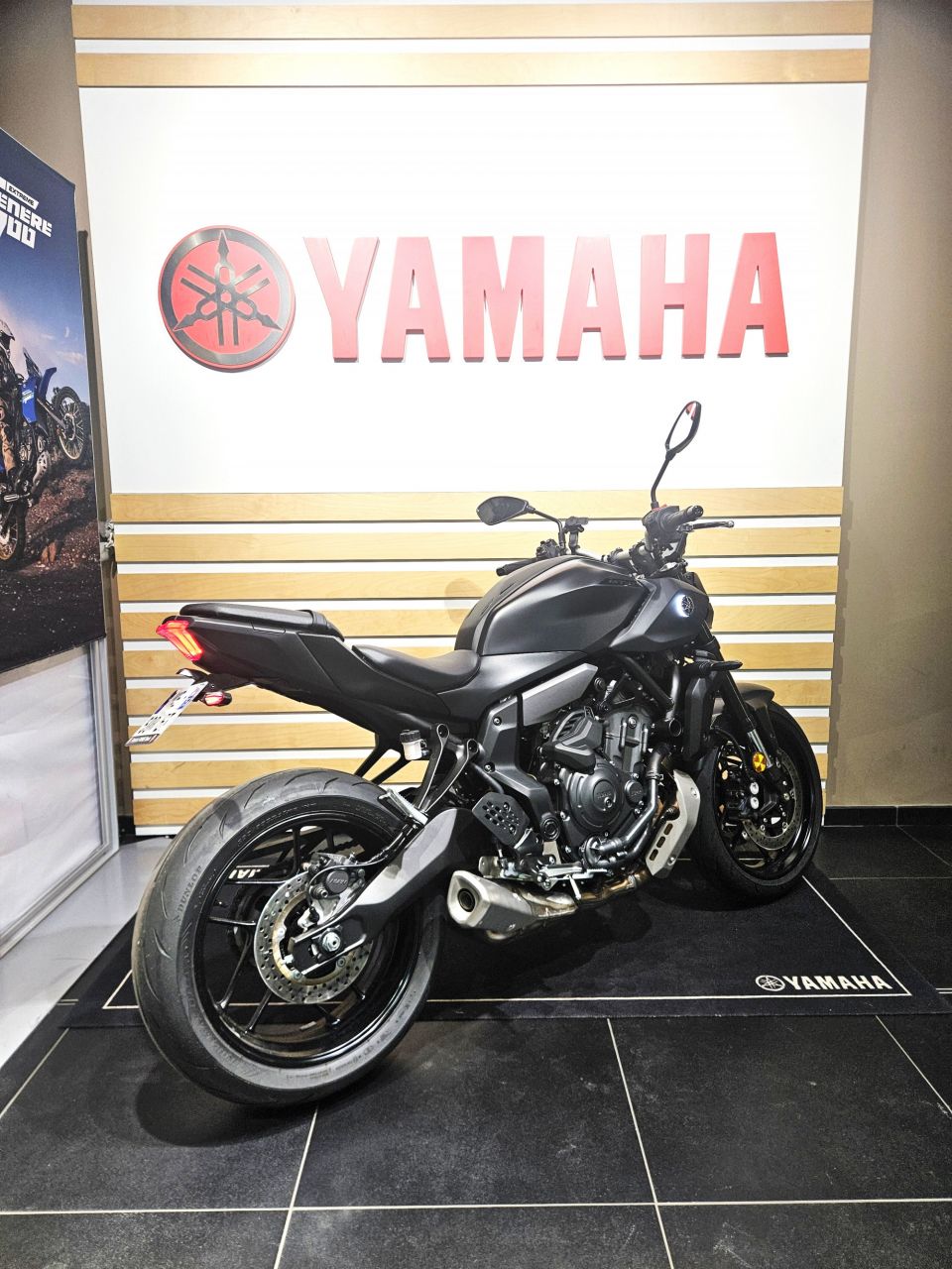 YAMAHA MT-07 Y-AMT 2