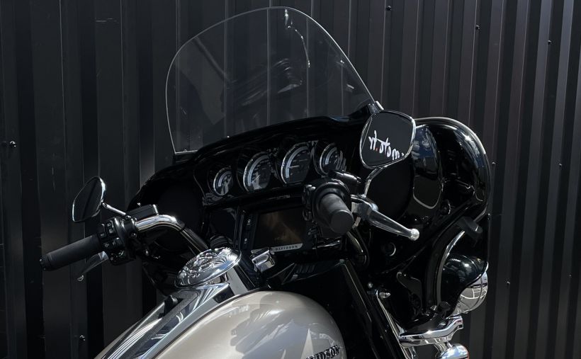 HARLEY-DAVIDSON TOURING FLHTK ULTRA LIMITED 1745 8