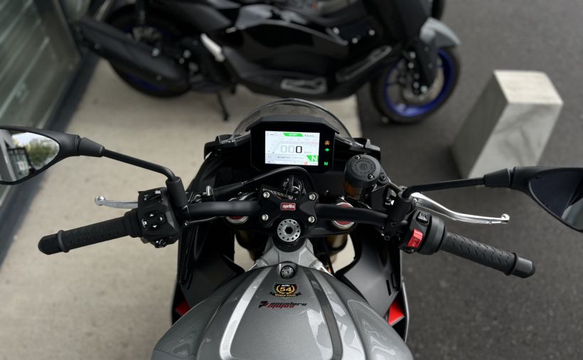 APRILIA TUONO 1000 V4 6