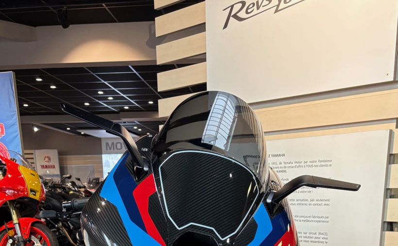 BMW M 1000RR 2