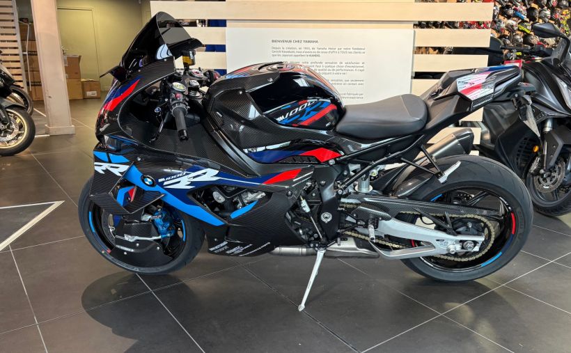 BMW M 1000RR 3