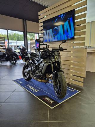 YAMAHA MT-09  Y-AMT - 2025
