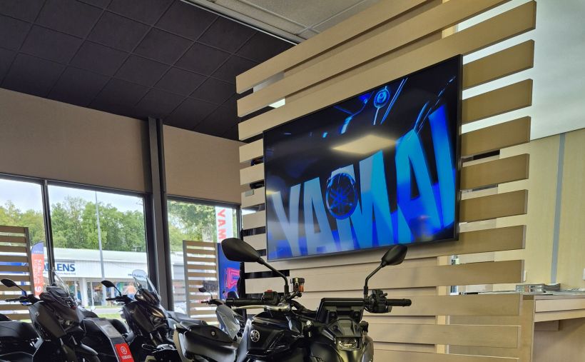YAMAHA MT-09  Y-AMT 0