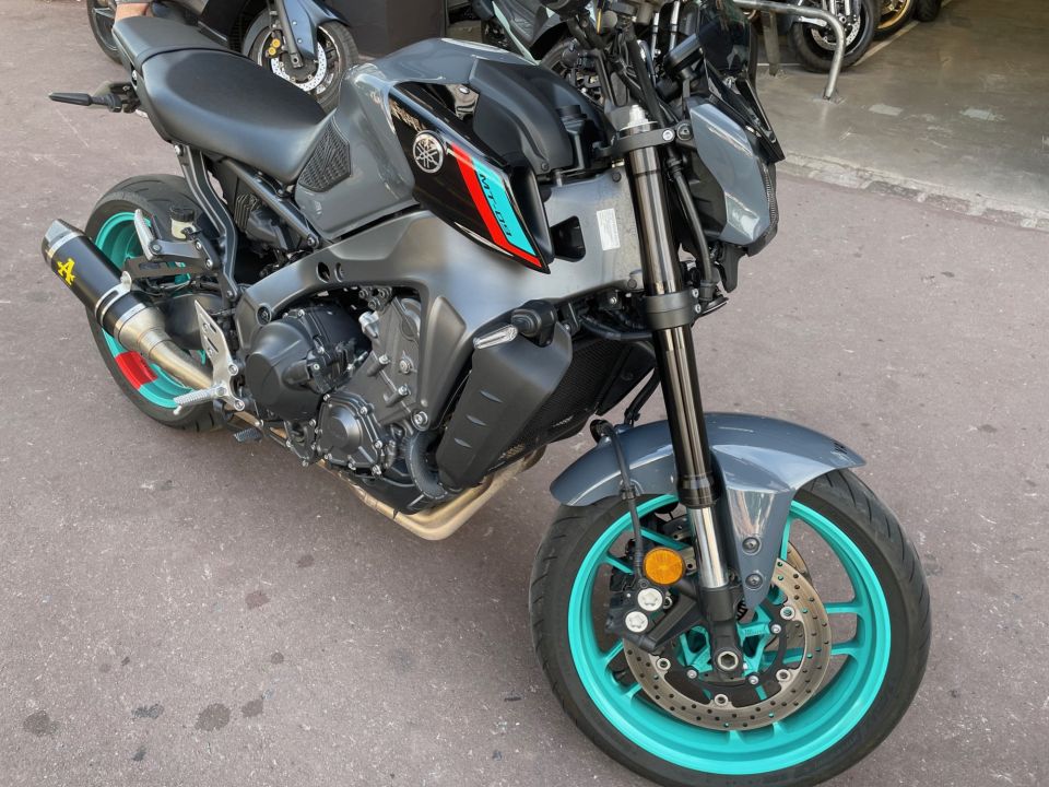 YAMAHA MT-09 2