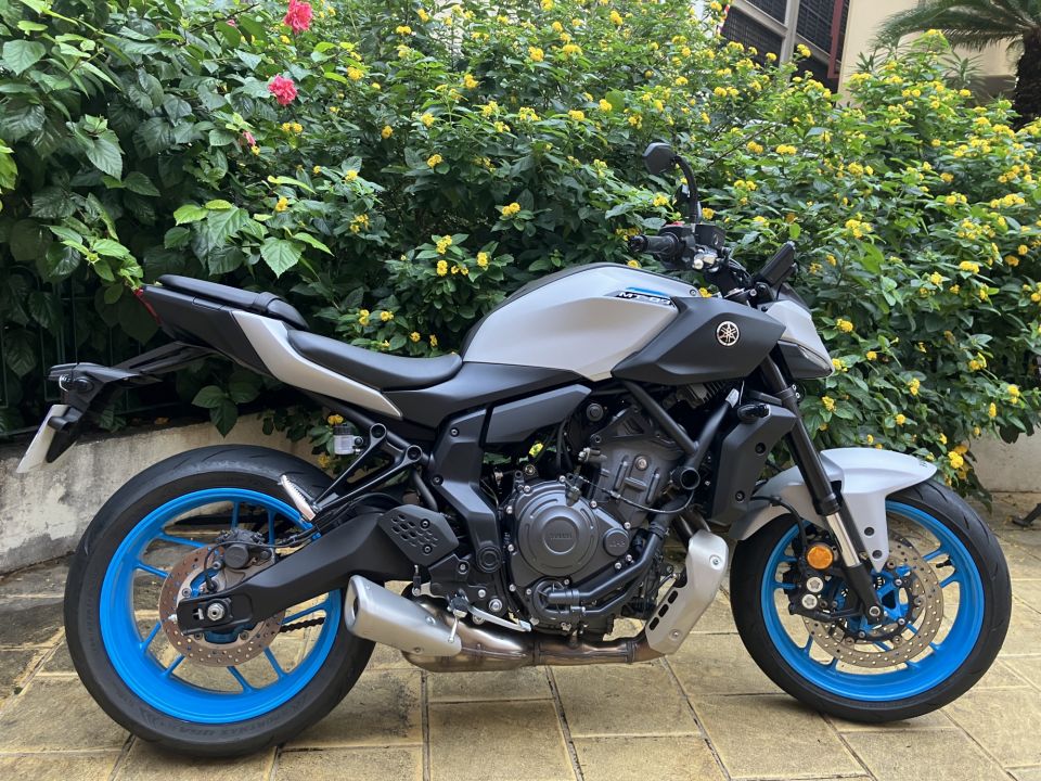 YAMAHA MT-07 8