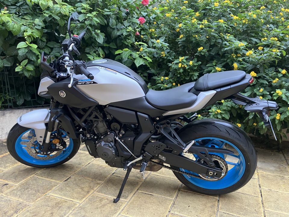 YAMAHA MT-07 12