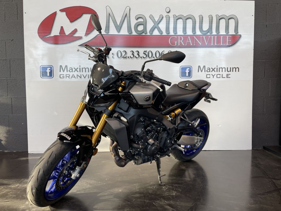 YAMAHA MT-09 SP 18