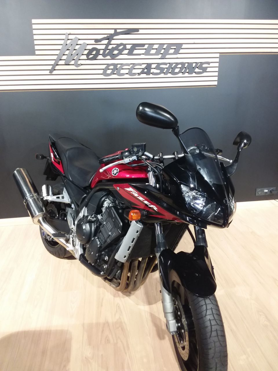 YAMAHA FAZER 1000 1