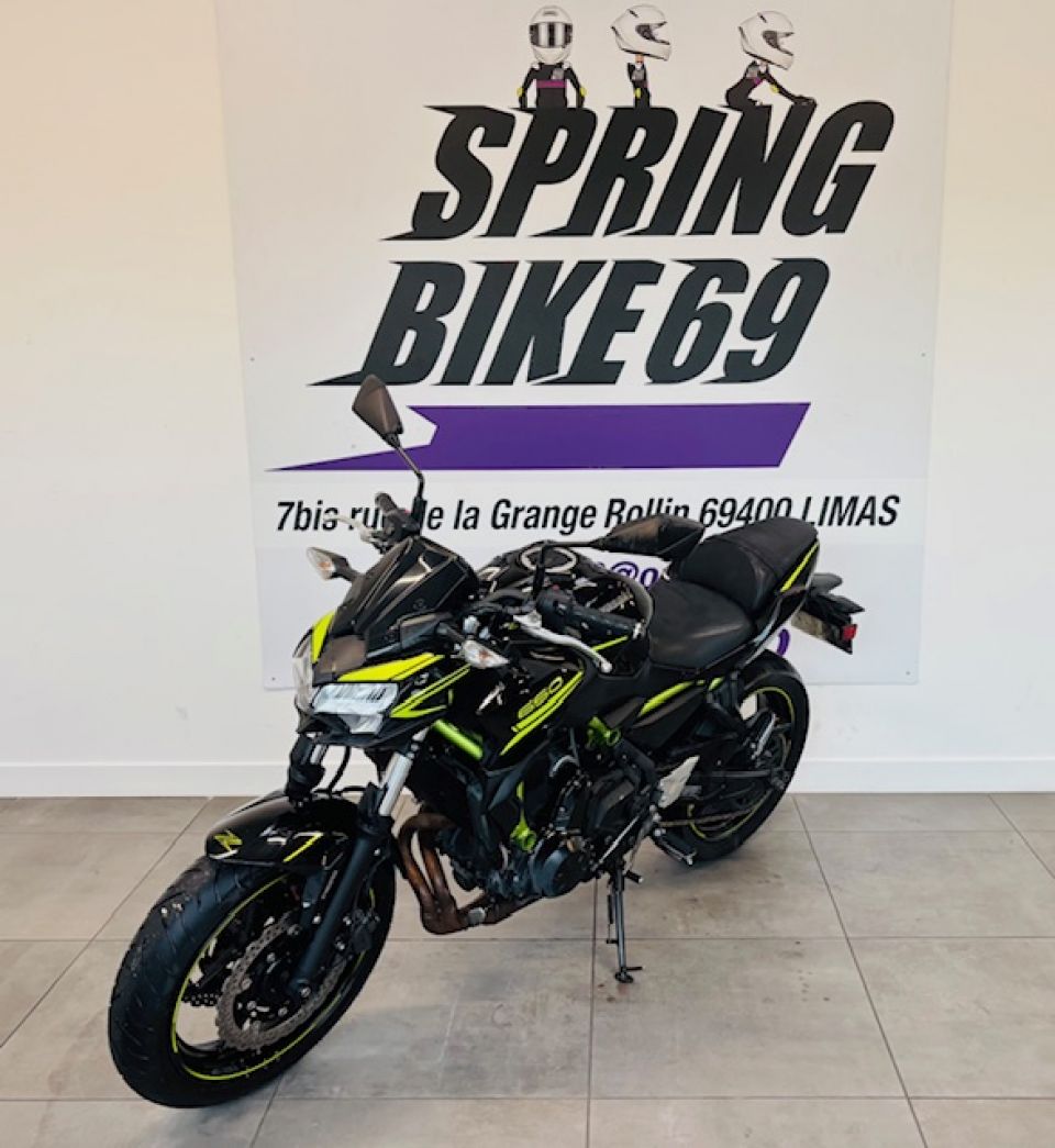 KAWASAKI Z 650 (47.5CV) 2