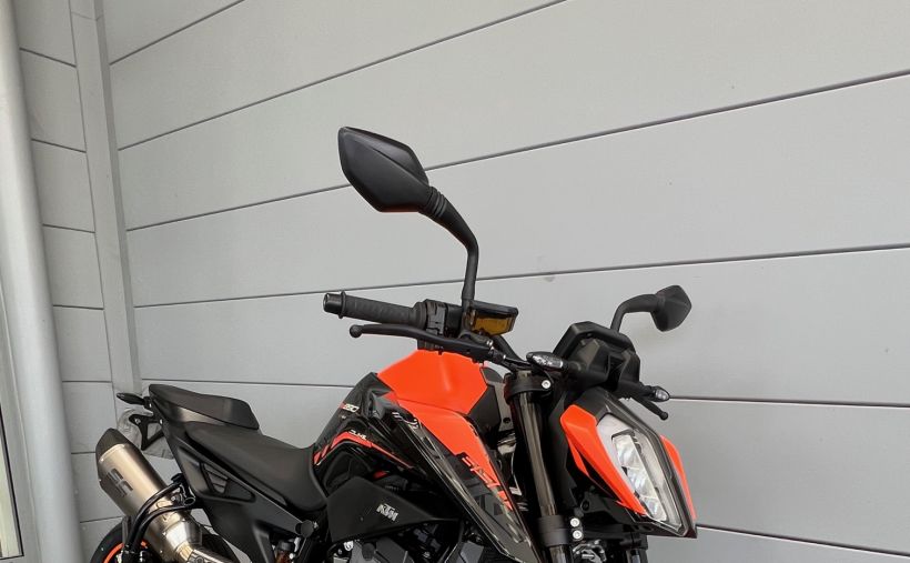 KTM 890 DUKE 6