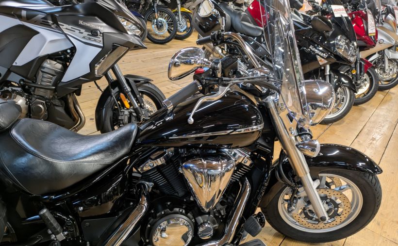 YAMAHA XVS 1300 10