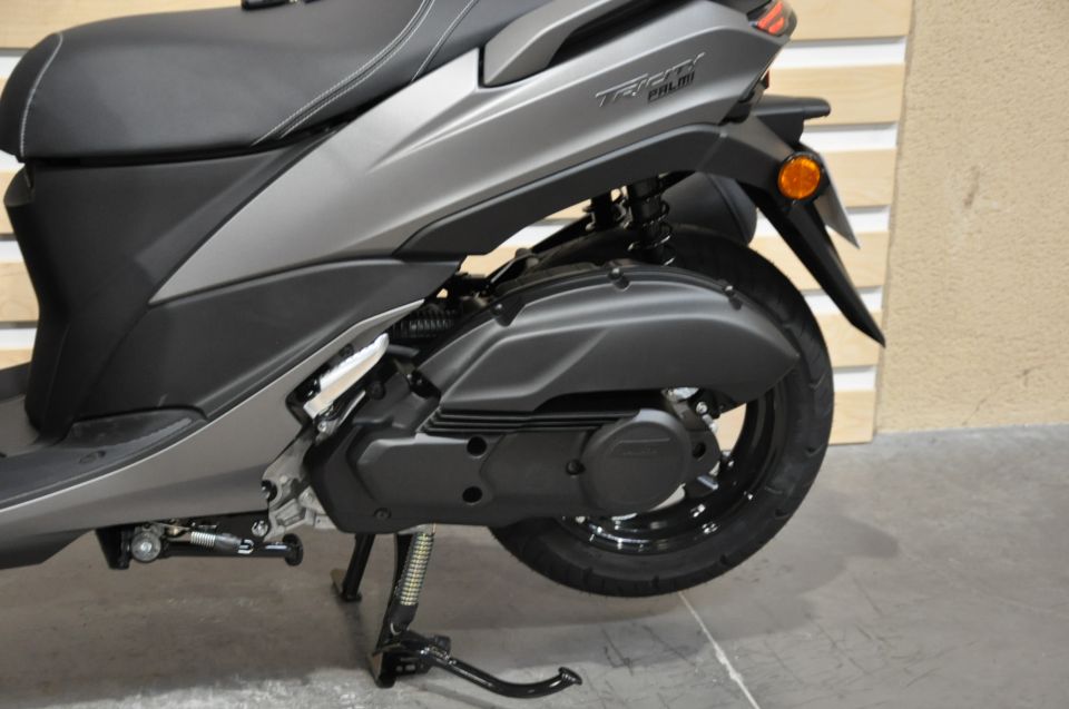 YAMAHA TRICITY 125 8