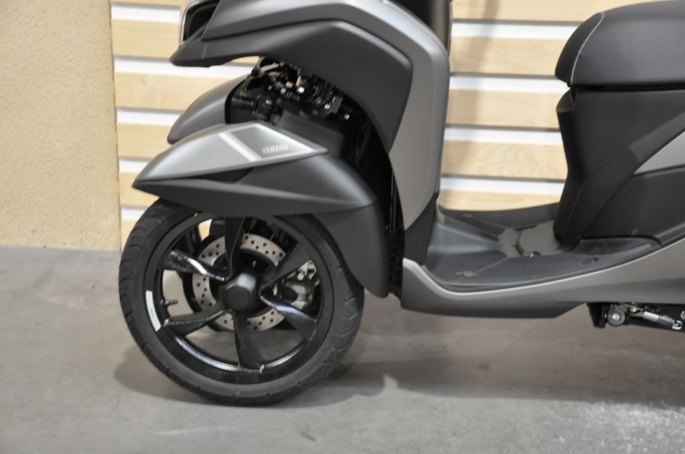 YAMAHA TRICITY 125 9