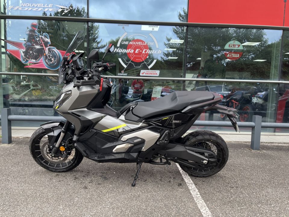 HONDA X-ADV 4