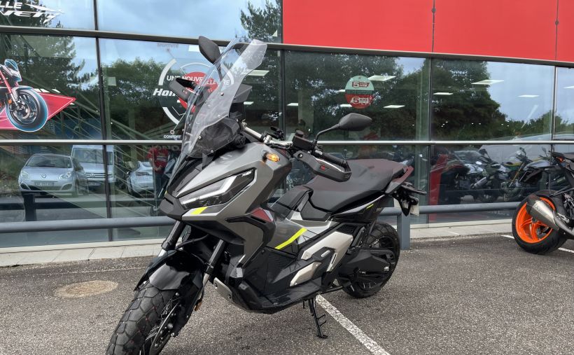 HONDA X-ADV 2
