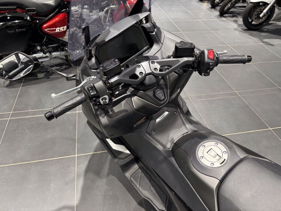 YAMAHA XP T-MAX 560 TECH MAX 10