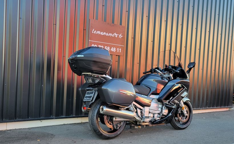 YAMAHA FJR 1300A 5