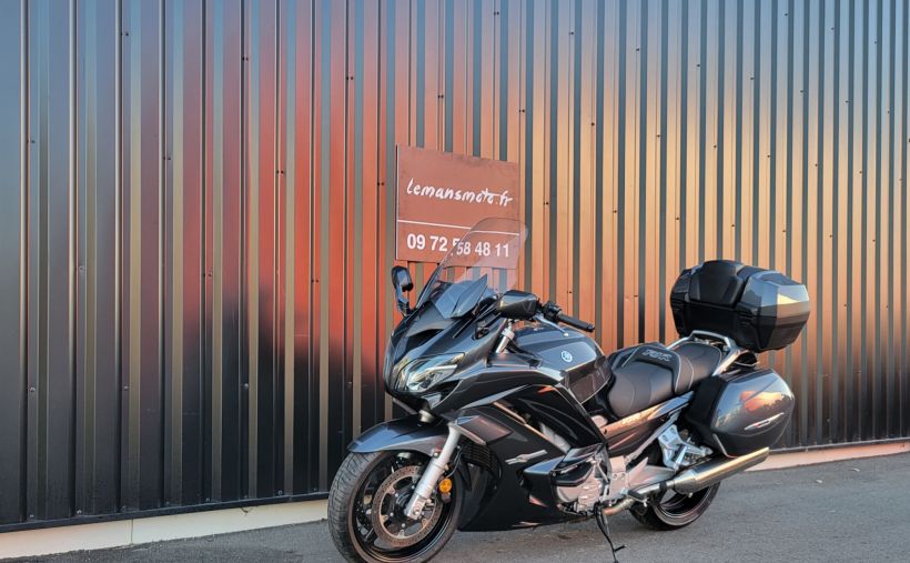 YAMAHA FJR 1300A 10