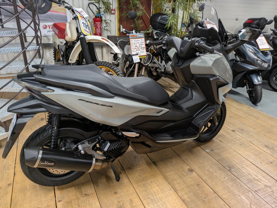 HONDA NSS FORZA 125 10