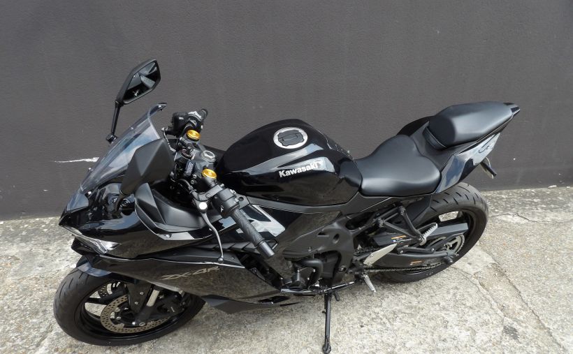 KAWASAKI Ninja ZX-4R 2