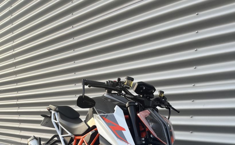 KTM 1290 SUPER DUKE R 1