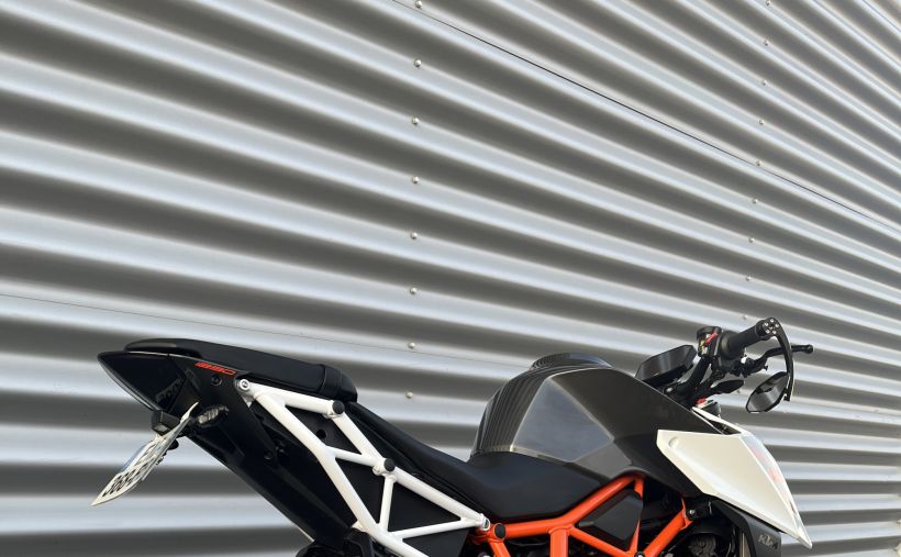 KTM 1290 SUPER DUKE R 2