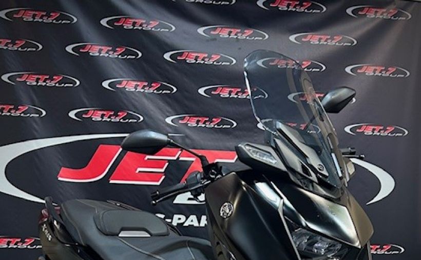 YAMAHA XMAX 300 Tech Max 0