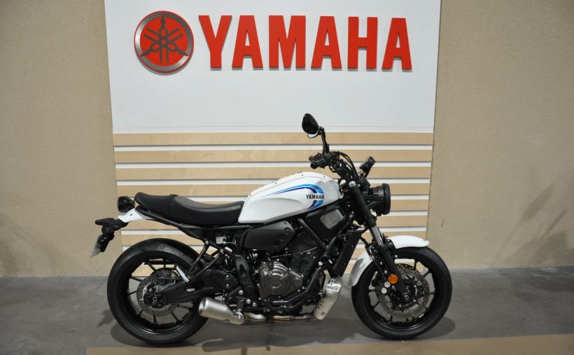YAMAHA XSR 700 0