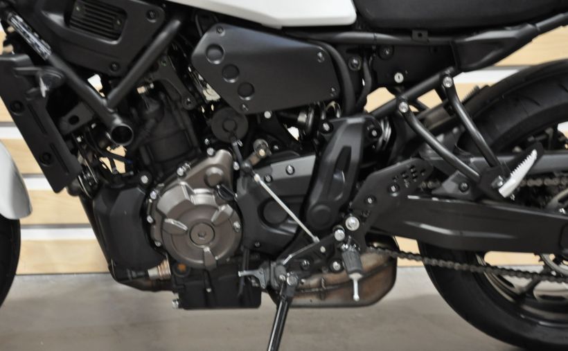 YAMAHA XSR 700 9