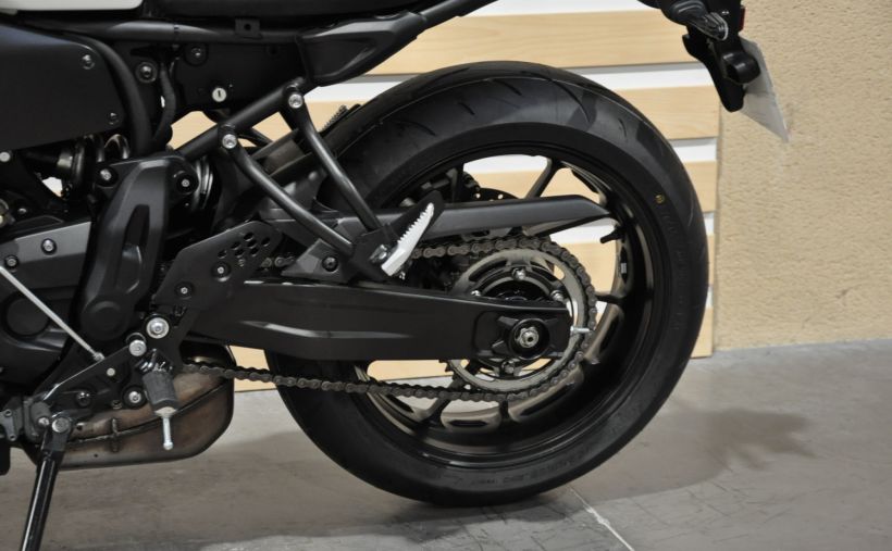 YAMAHA XSR 700 10