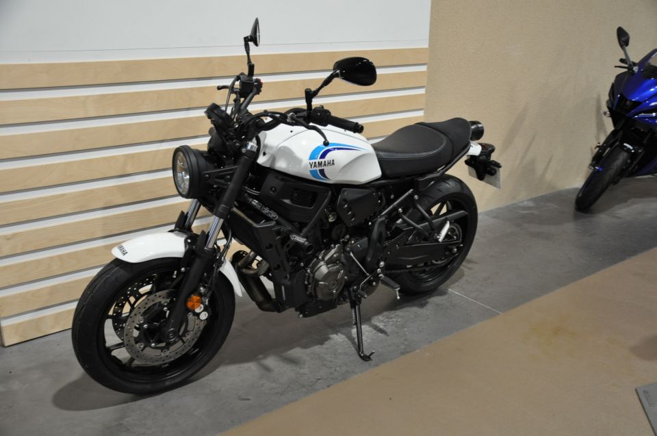YAMAHA XSR 700 12