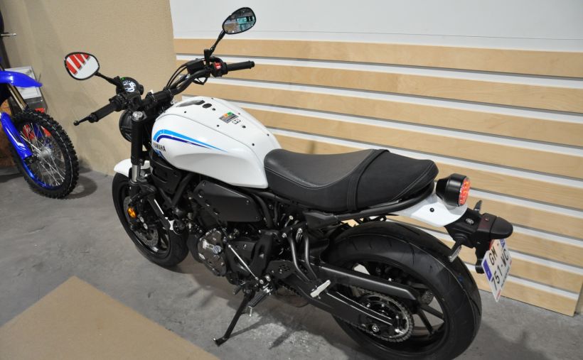 YAMAHA XSR 700 14