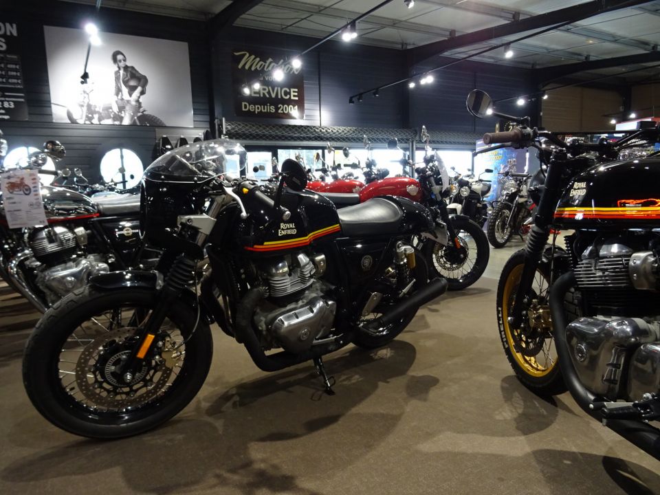 ROYAL ENFIELD CONTINENTAL GT 4