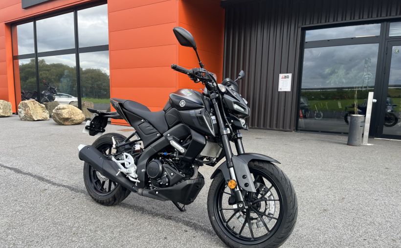 YAMAHA MT-125 0