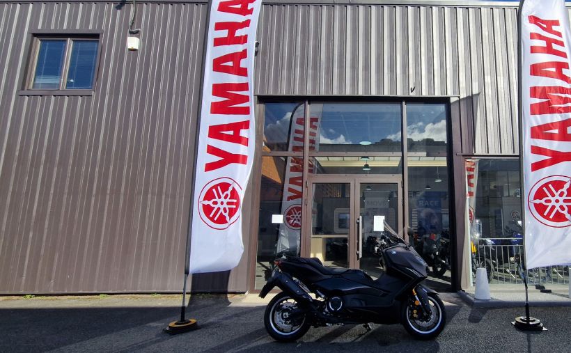 YAMAHA XP T-MAX 560 TECH MAX 1