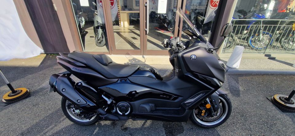 YAMAHA XP T-MAX 560 TECH MAX 4