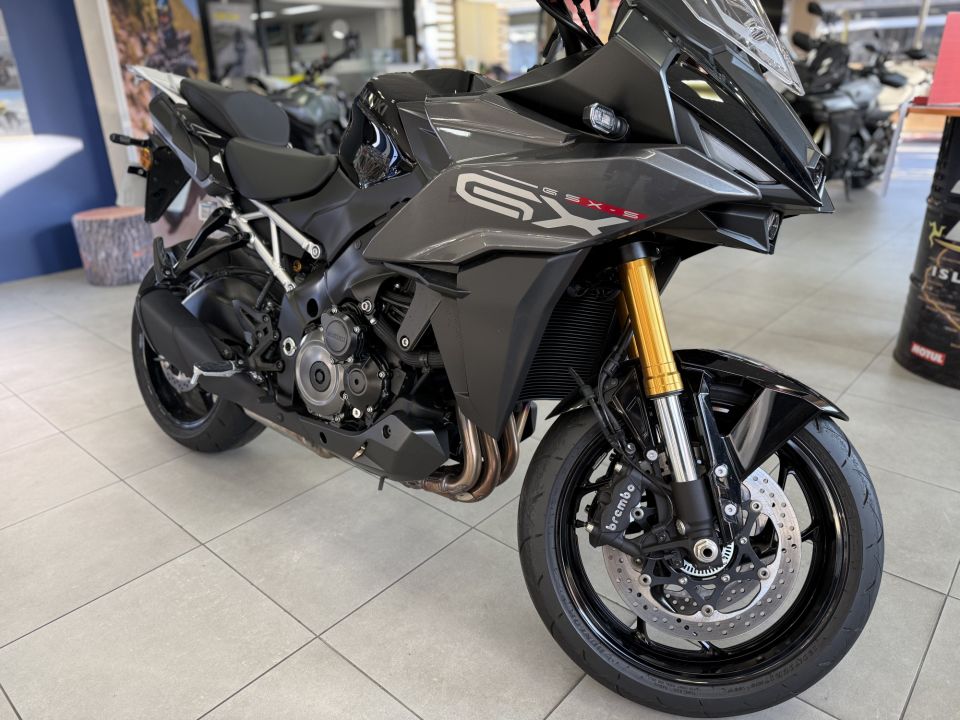 SUZUKI GSX-S 1000 GX 27