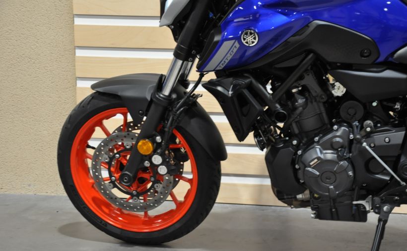 YAMAHA MT-07 (47.5CV) 9